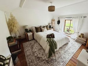 Photo 4- click for photo gallery